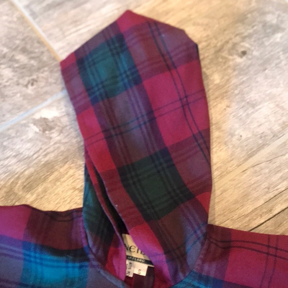 Irish ☘️ O’Neil of Dublin Plaid Cape with Hoodie - Picture 3 of 7